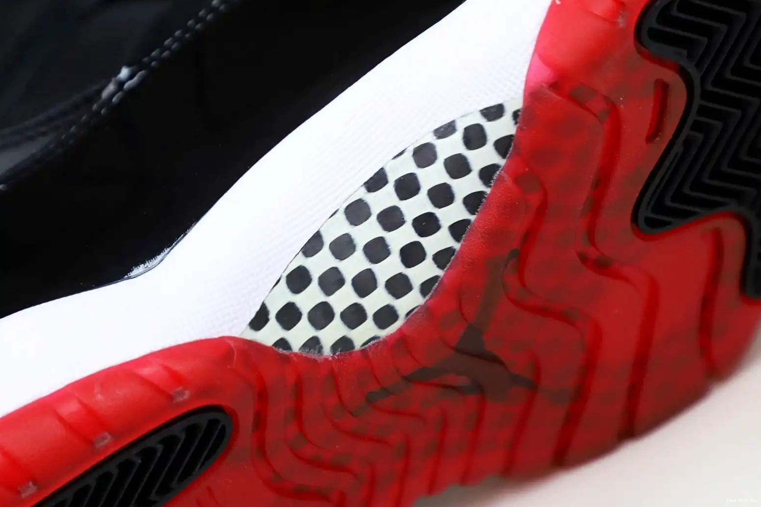 RETRO AIR JORDAN 2019 Kimikick 'BRED' 11 0419